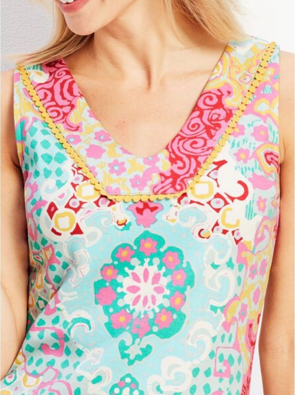 Talbots MEDALLION INTERLOCK SHIFT DRESS - Picture 2 of 6